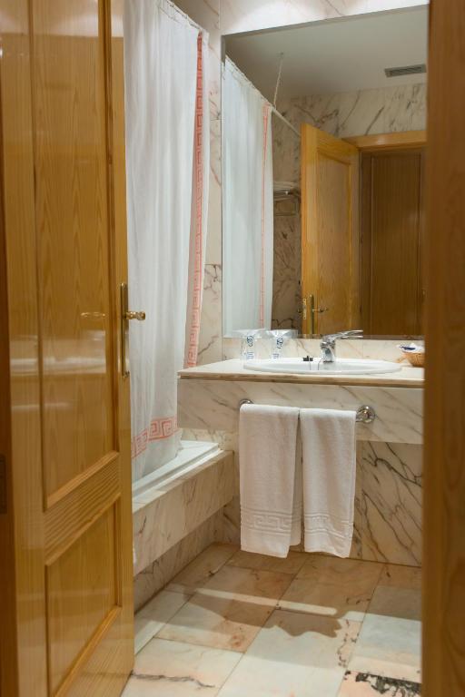 Vega de Valdetronco Hotel La Torre חדר תמונה