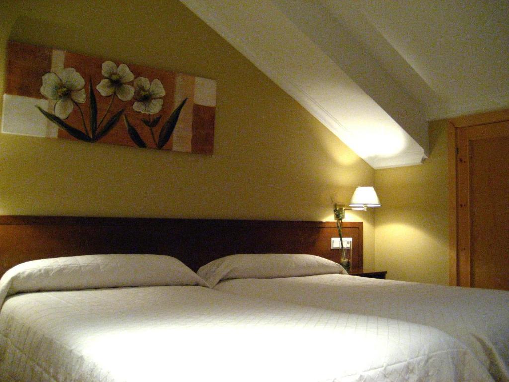 Vega de Valdetronco Hotel La Torre מראה חיצוני תמונה
